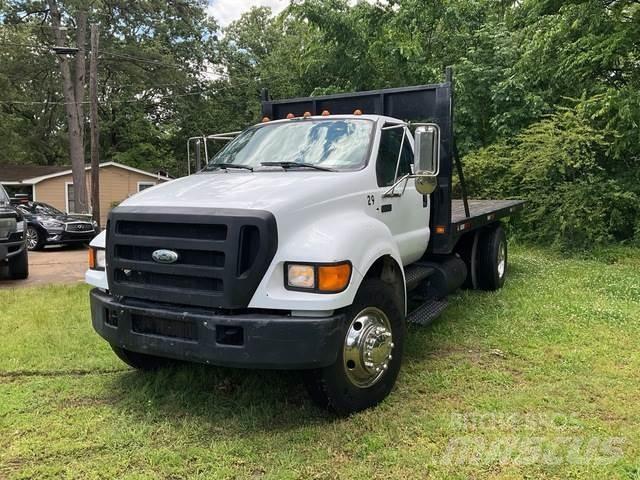 Ford F-750 Camion plateau