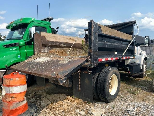 Ford F-750 Camion benne