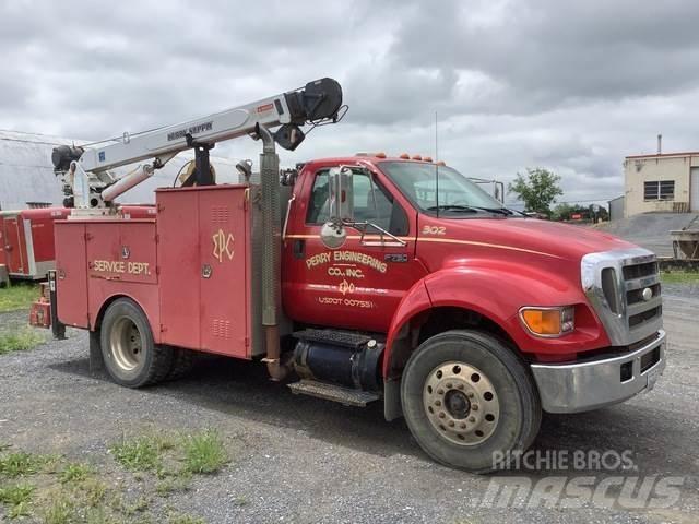 Ford F-750 Camions et véhicules municipaux