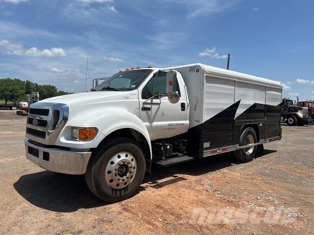 Ford F-750 Motrici cisterna