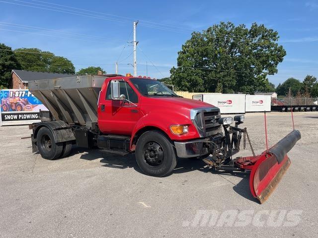 Ford F-750 Chasse neige