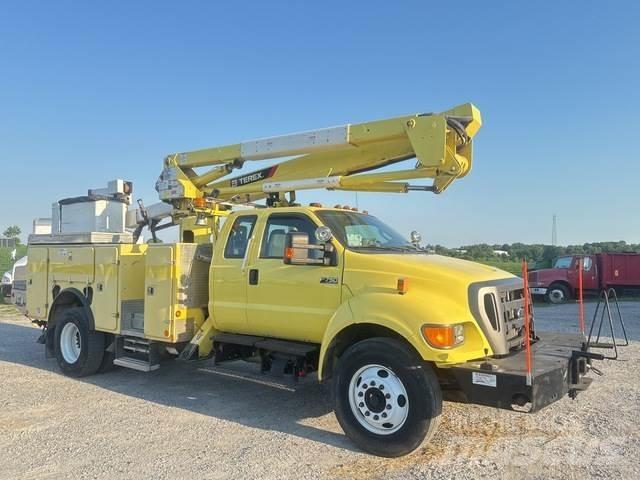 Ford F-750 Camion nacelle