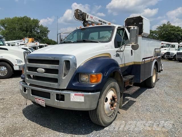 Ford F-750 Camions et véhicules municipaux