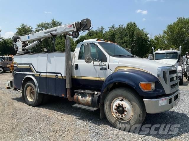 Ford F-750 Camions et véhicules municipaux