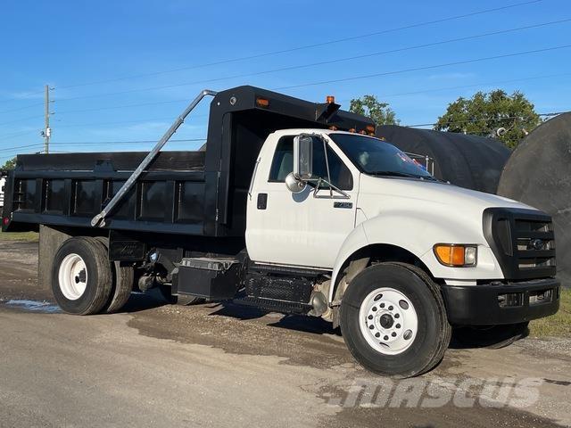 Ford F-750 Camion benne