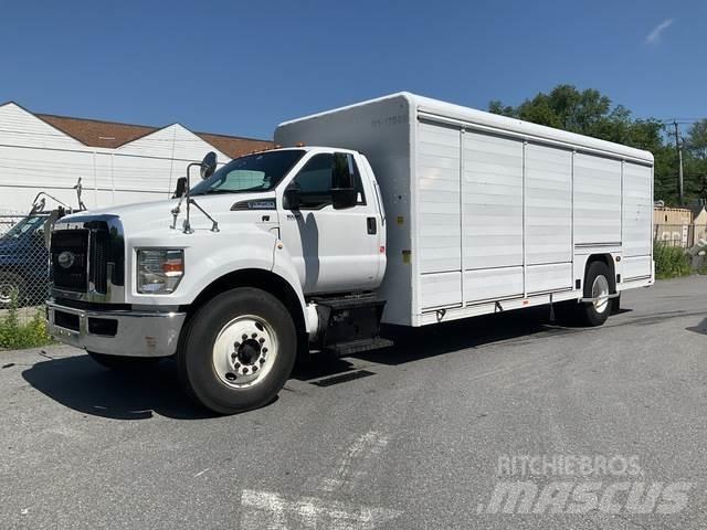 Ford F-750 Camion de livraison de boisson