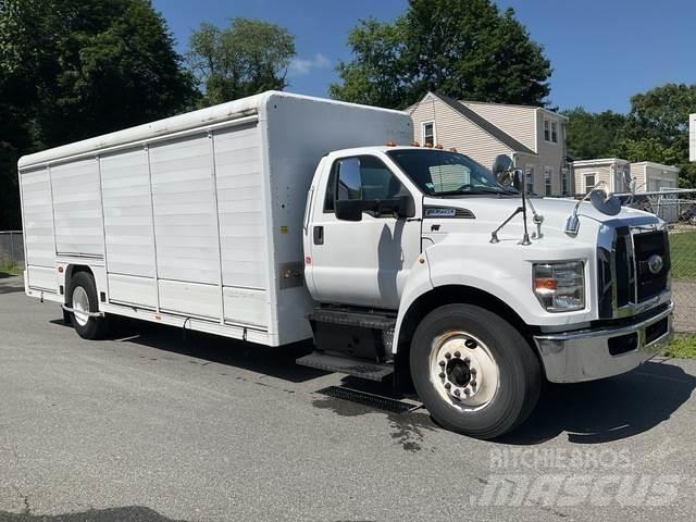 Ford F-750 Camion de livraison de boisson