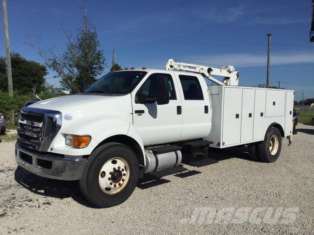 Ford F-750 Camions et véhicules municipaux