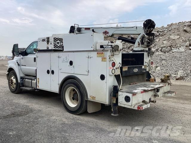Ford F-750 Camions et véhicules municipaux