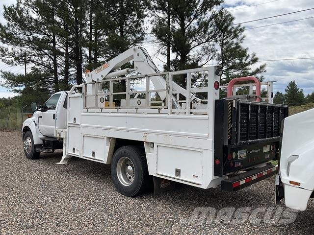 Ford F-750 Camions et véhicules municipaux