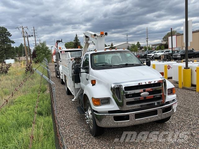 Ford F-750 Camions et véhicules municipaux