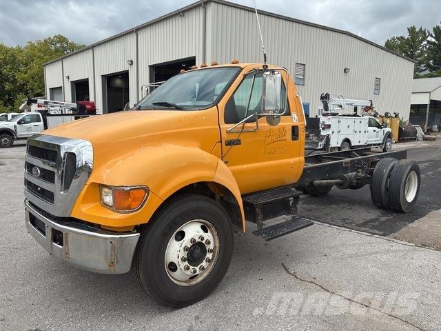 Ford F-750 Cabines