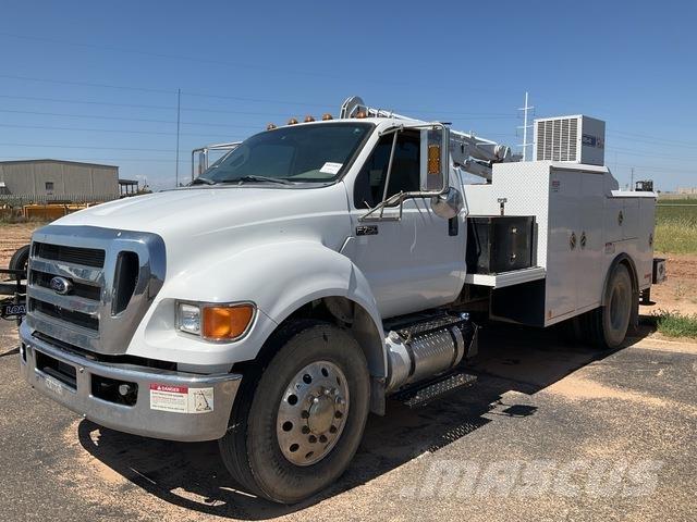 Ford F-750 Camions et véhicules municipaux