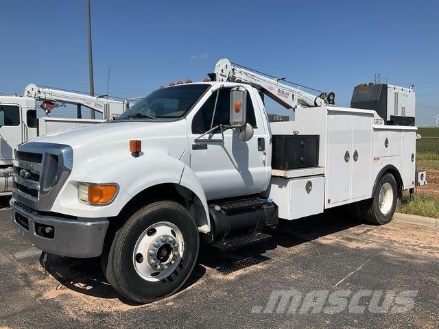 Ford F-750 Camions et véhicules municipaux