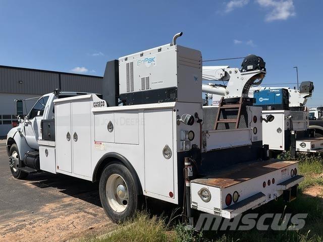 Ford F-750 Camions et véhicules municipaux