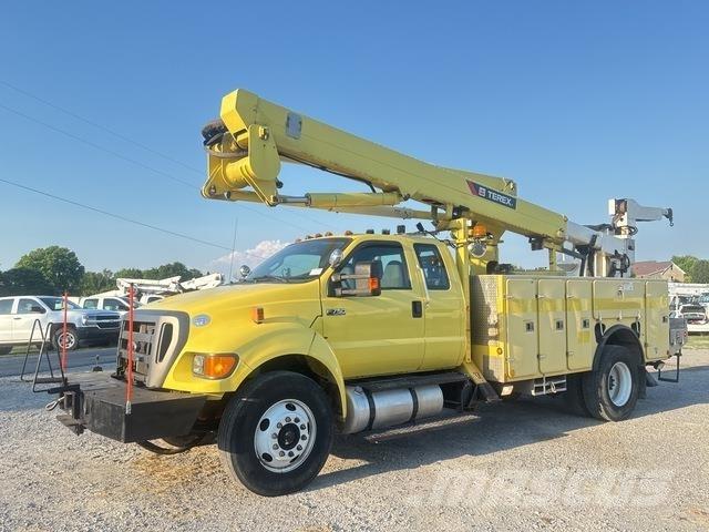 Ford F-750 Camion nacelle