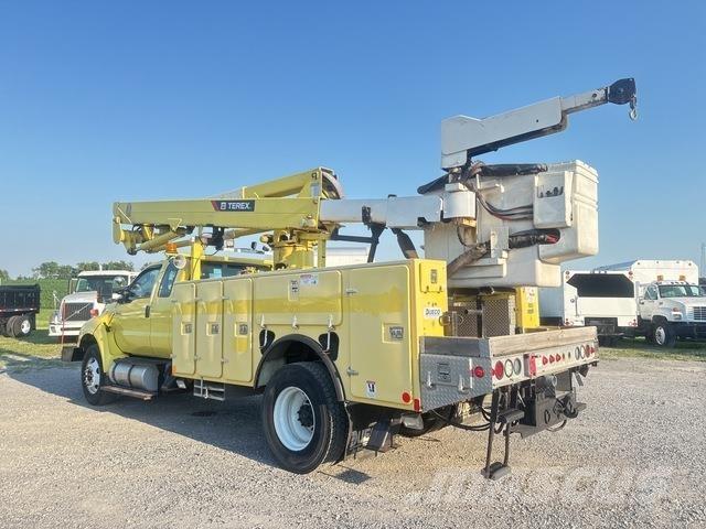 Ford F-750 Camion nacelle
