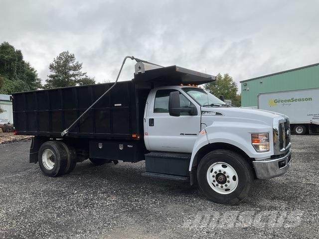 Ford F-750 Camion benne