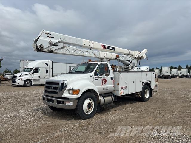 Ford F-750 Camion nacelle