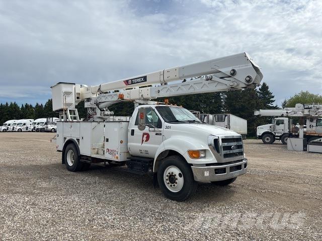 Ford F-750 Camion nacelle