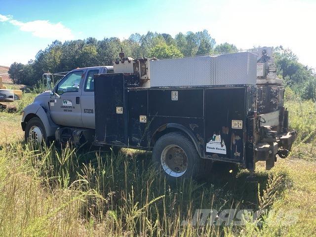 Ford F-750 Camions et véhicules municipaux