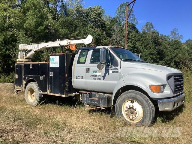 Ford F-750 Camions et véhicules municipaux