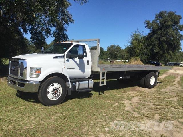 Ford F-750 Camion plateau