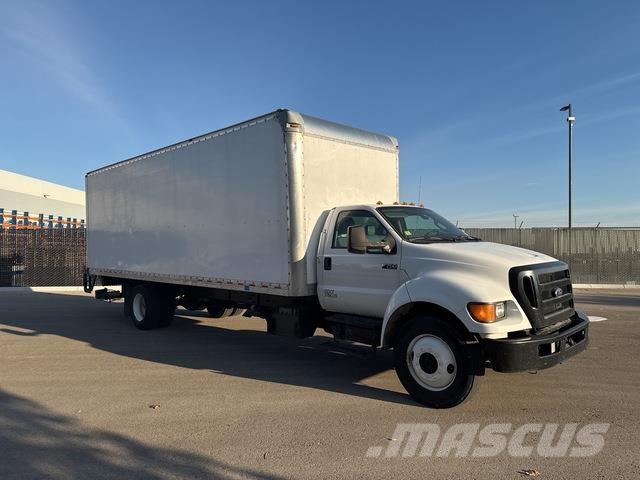 Ford F-750 Camion Fourgon