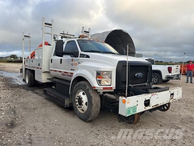 Ford F-750 XL Autre camion