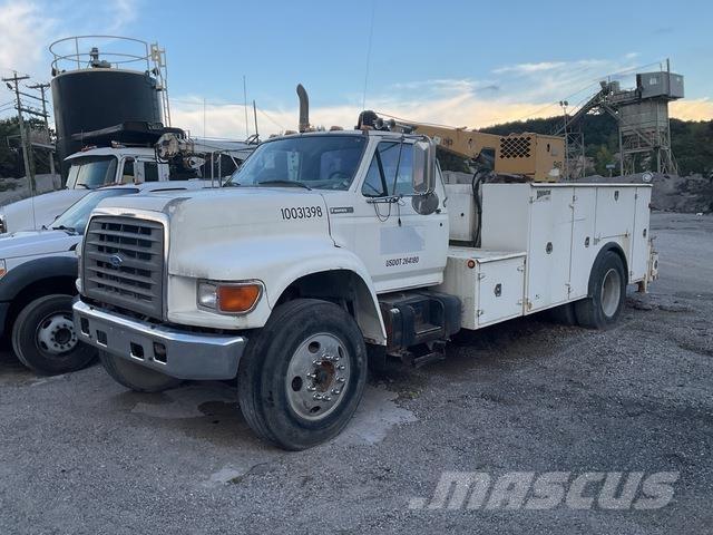 Ford F-800 Camions et véhicules municipaux