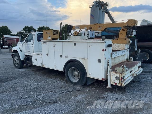 Ford F-800 Camions et véhicules municipaux