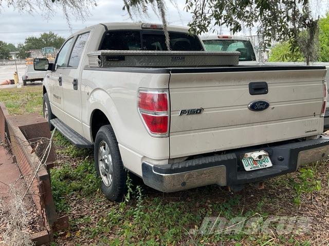 Ford F150 XLT Utilitaire benne