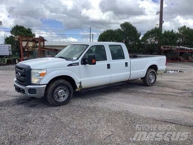 Ford F250 Autre fourgon / utilitaire