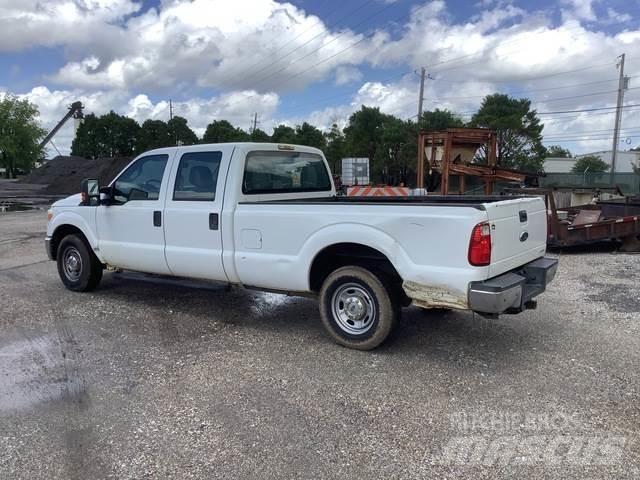 Ford F250 Autre fourgon / utilitaire