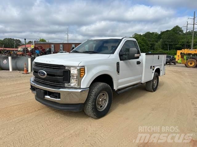 Ford F250 Utilitaire benne