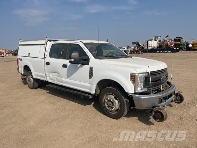 Ford F350 Utilitaire benne