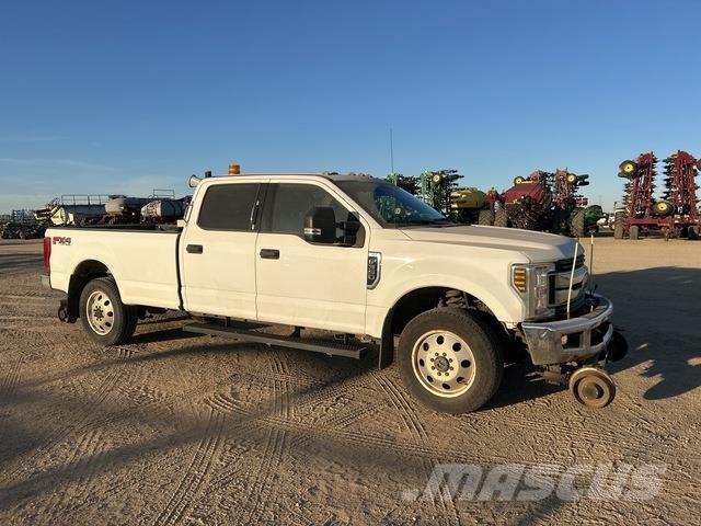 Ford F350 Utilitaire benne