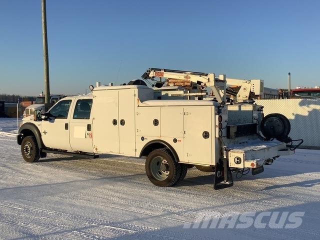 Ford F550 Camions et véhicules municipaux