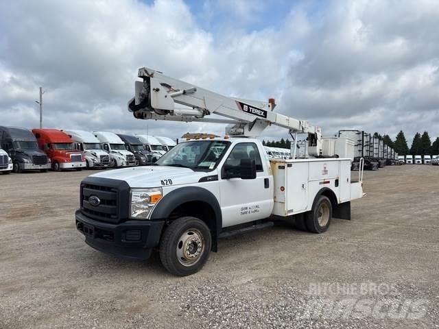 Ford F550 Camion nacelle