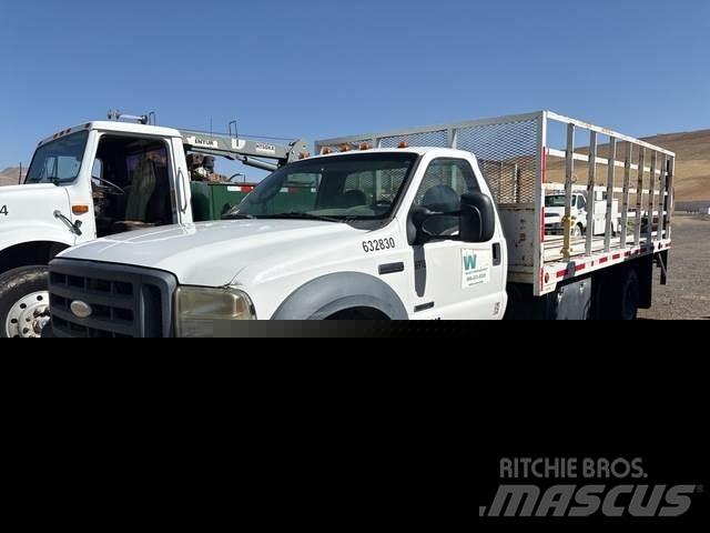 Ford F550 Camion plateau