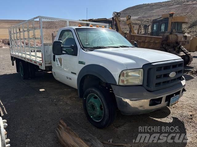 Ford F550 Camion plateau