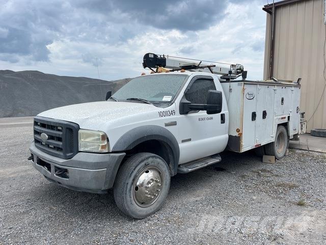 Ford F550 Camions et véhicules municipaux