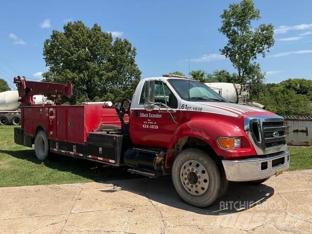 Ford F750 Camions et véhicules municipaux
