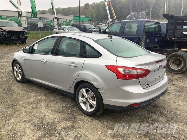 Ford Focus SE Voiture