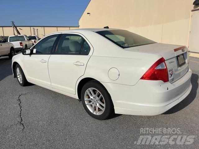 Ford Fusion Voiture