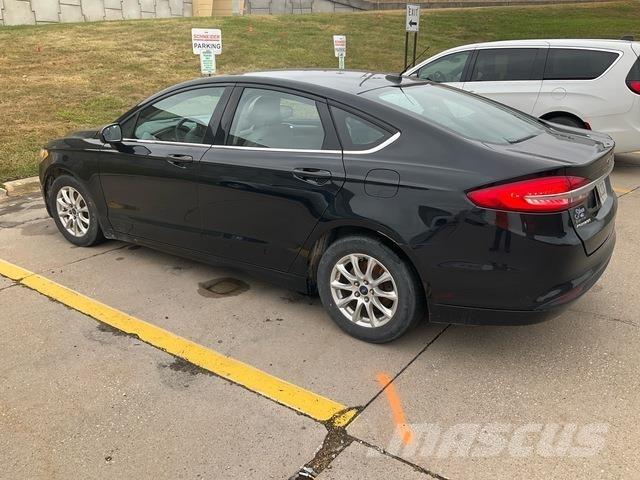 Ford Fusion Voiture