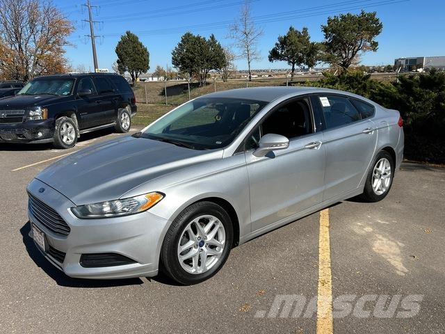 Ford Fusion Voiture
