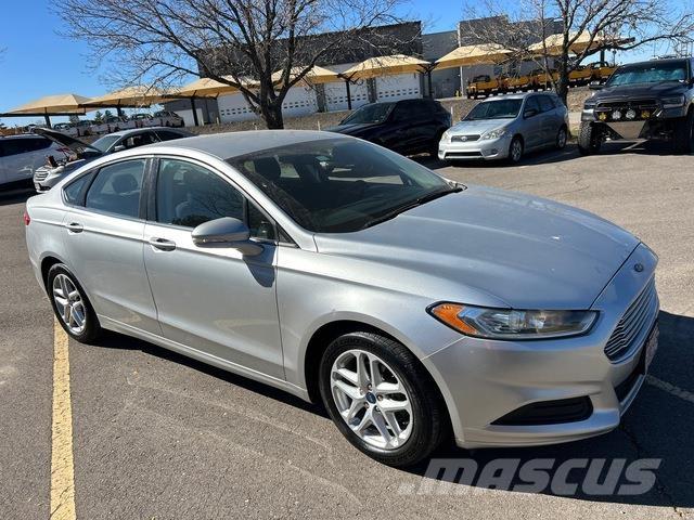 Ford Fusion Voiture