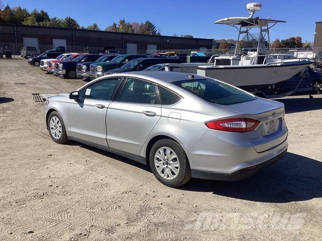 Ford Fusion S Voiture