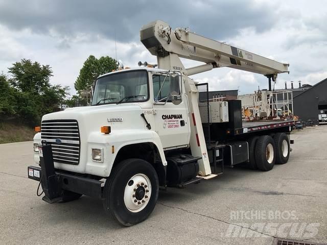 Ford L8000 Autre camion